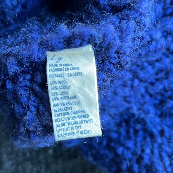 American Eagle - Wool Cardigan Vest - Picture 5 of 5